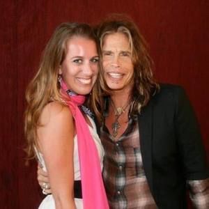 Meet your Posher, Laine